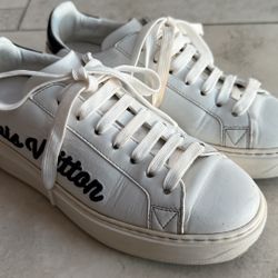 Louis Vuitton Time Out Low-Top Leather Sneaker, White/Blue, Size 36.5 EURO (6.5 US) 100% Authentic, No Replica (Never Had, Never Will) Small Chip In F