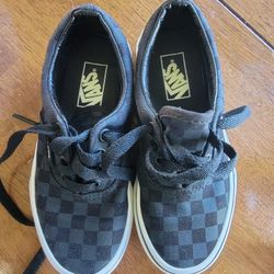 Size 12 Youth Checkered Vans