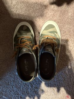 Sperry Sneakers