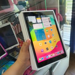 Ipad.7 Generation 32gb $220