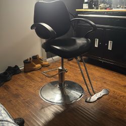 Barber / Salon Chair 