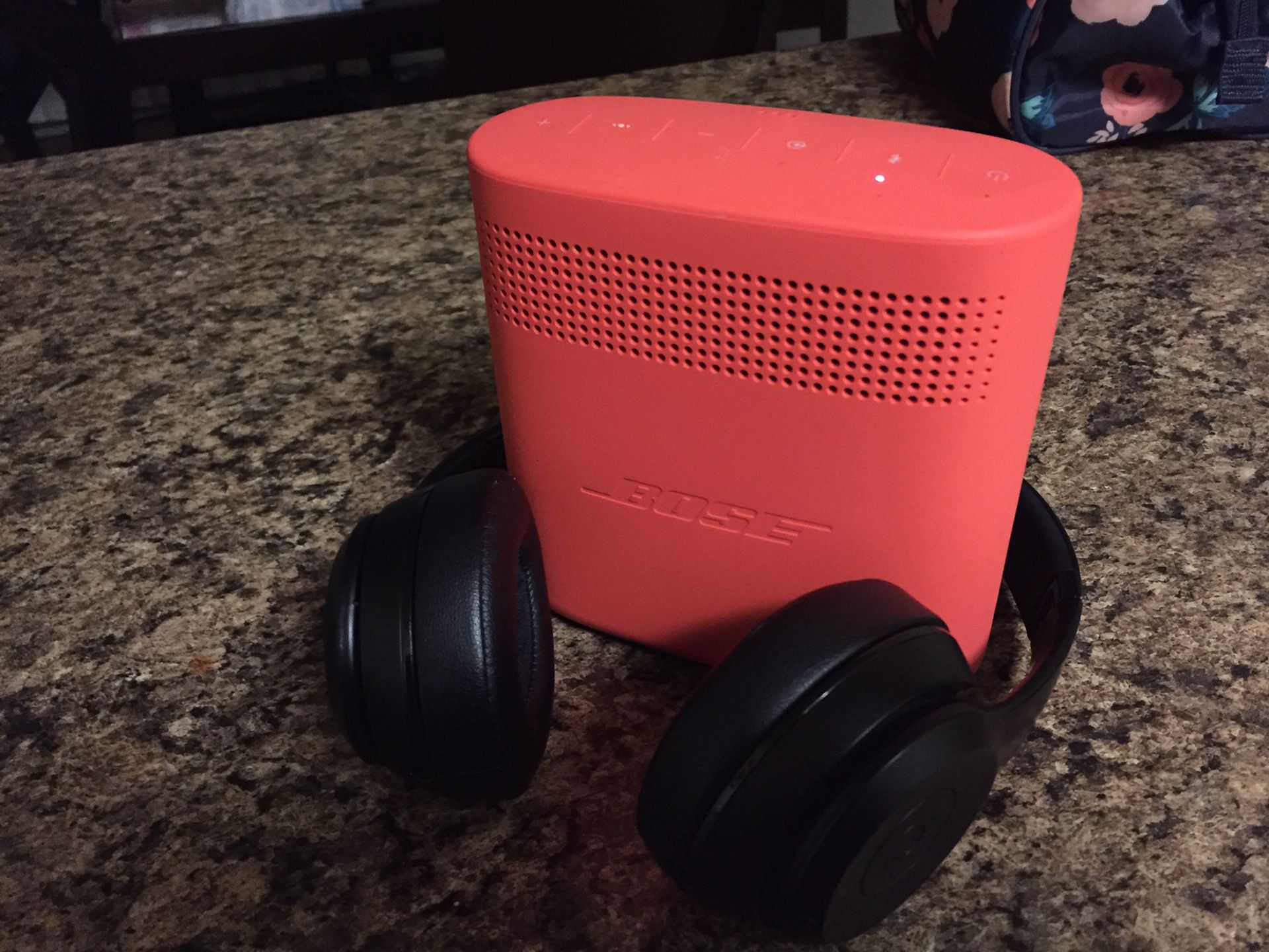 BOSE SOUNDLINK 2 and BEATS SOLO 3