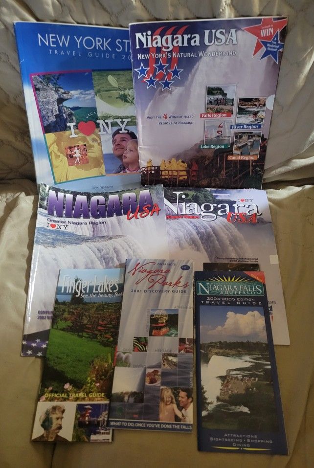 3 Niagara Falls & 1 NY Travel Books & 3 NY Brochures Used