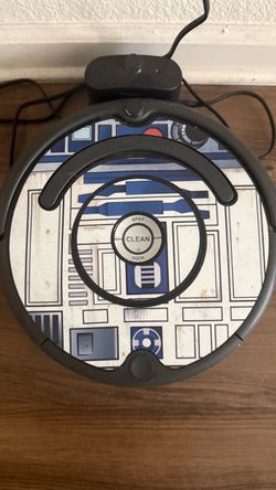 robot vacuum w/ R2D2 decal