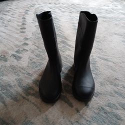 Men's Size 10  Rubber Boots New Never Worn 