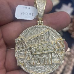 14k premium gold plated iced out bust down pendant🔥🔥