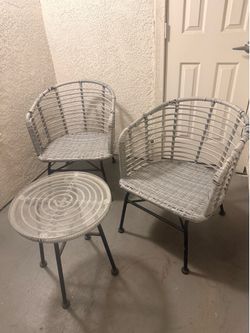 Coffe table with chairs