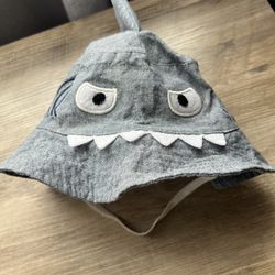 Unisex Baby Shark Bucket Hat with 3D fin and teeth 0-6 months