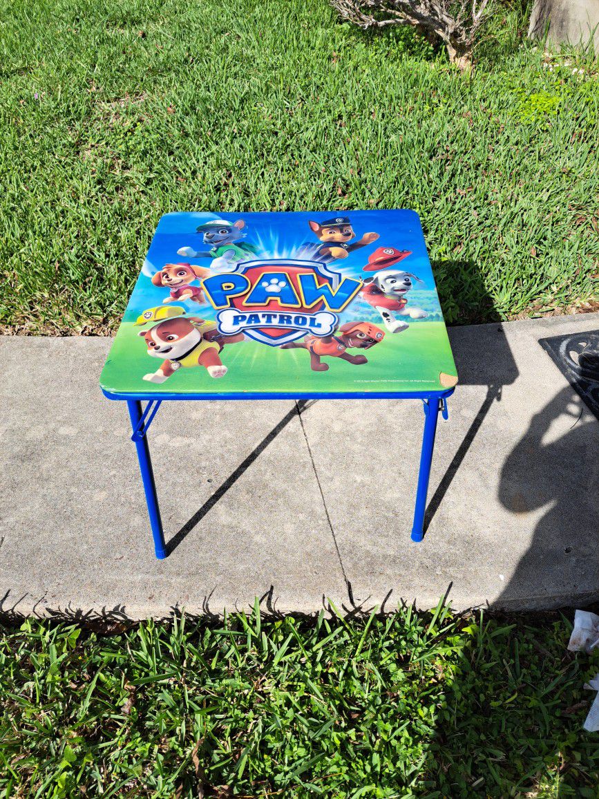 Small Toddlers Paw Patrol Folding table for storing