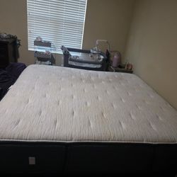 King size pillow top mattress