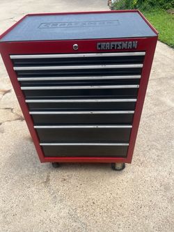 Craftsman rolling tool chest / box