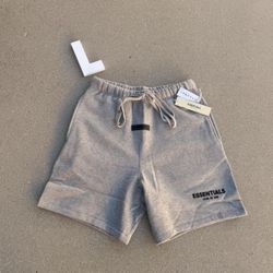 Fear Of God Essential Shorts (Grey Oat)