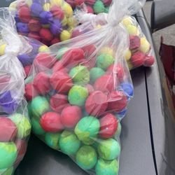 Easter Eggs. Estamos Ubicados En: La Grauwyler Rd Y La Britain Rd