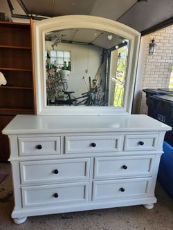 American Signature White 7-Drawer Dresser with Mirror