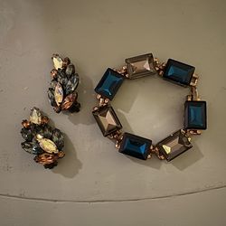 Gorgeous 1950s Vintage Clip-On Statement Earrings And Matching Bracelet