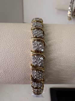 Gold Tennis Bracelet with Diamond Clusters