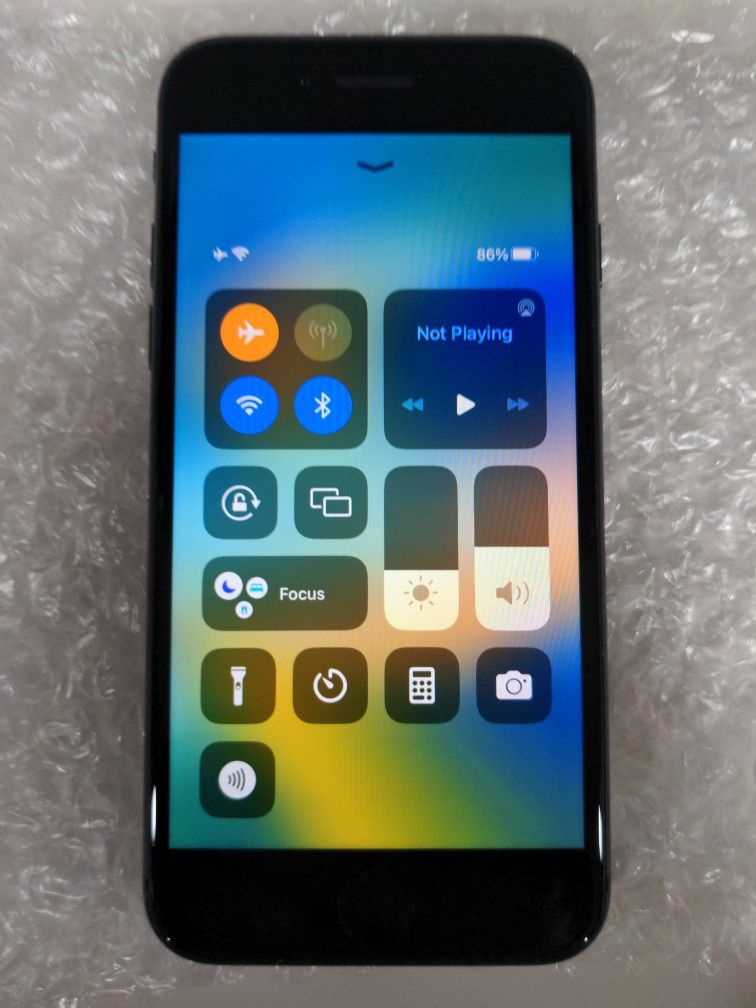 iPhone 8 64GB Unlocked Excellent Condition T-Mobile ATT MetroPCS Verizon