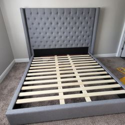 Saatva King Size Bed Frame With Headboard 