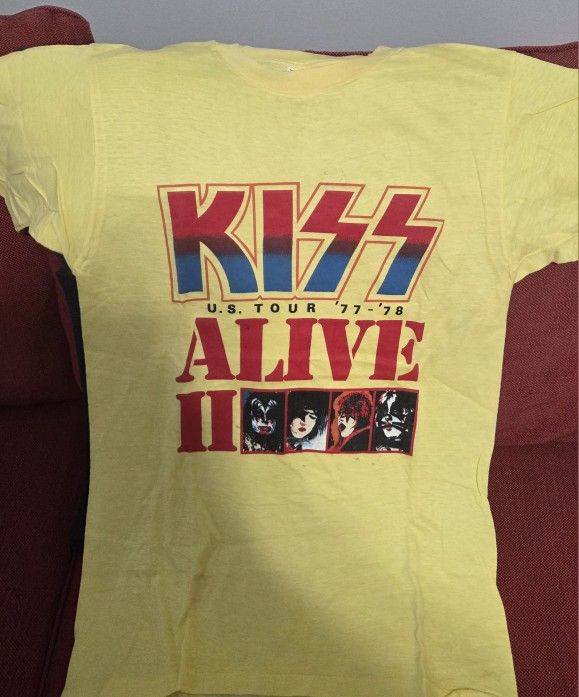 Vintage 1970s KISS concert Shirt