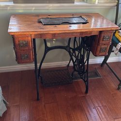 Vintage Singer Sewing Machine Table 