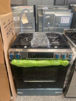 GE 30” Slide-In Gas Range New Open Box