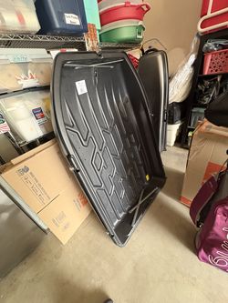 Cabela's 18 cu. ft. Hard Shell Roof Cargo Carrier – Like New