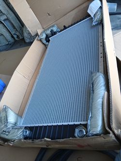 Radiator for chevy express 2500 van