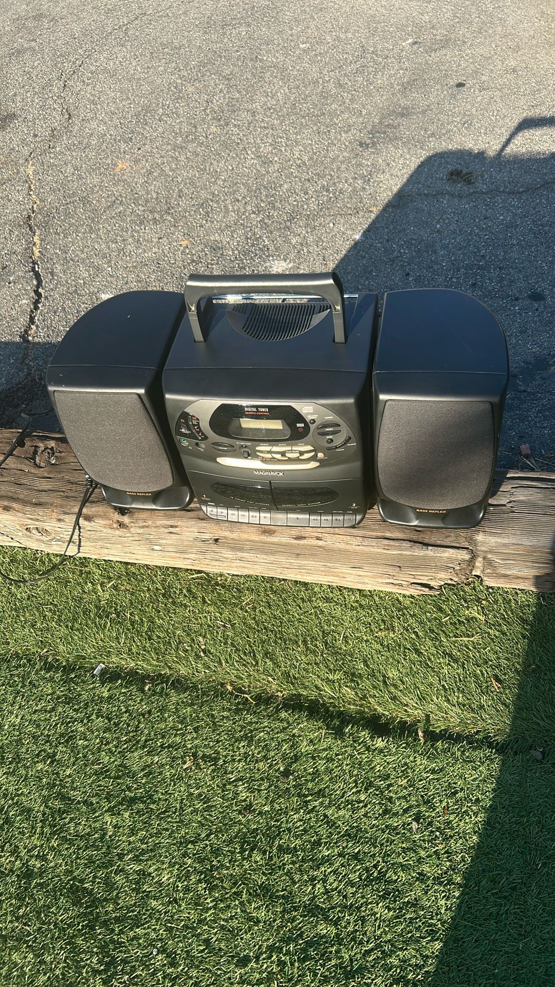 Magnavox Boombox Radio And Cassette Work Cd No Work