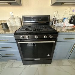 Kitchen Aid Stove It’s In Good Condition Just Got A New One 