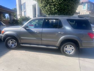 2005 Toyota Sequoia