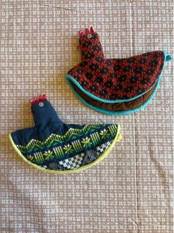 2 pc Vintage quirky chicken potholder
