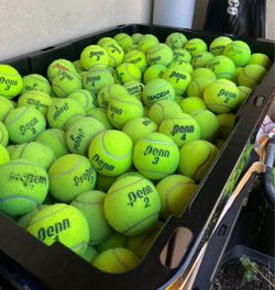 50 tennis balls is good condition