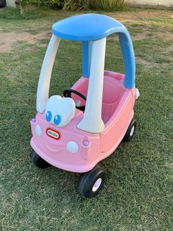 Little Tikes Cozy Coupe Ride-On Toy Car