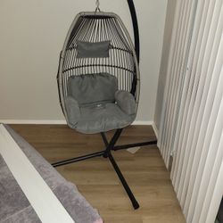 Hanging Chair 