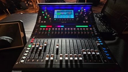 Allen & heath sq5 digital mixer and markbass 500watt head amp