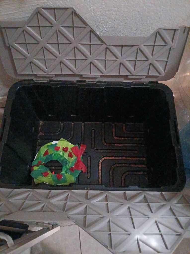  Free Storage Bin