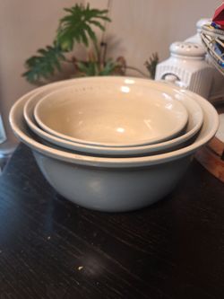 Mixing bowls