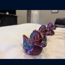 3D Multi Colored Ducks With Headphones New