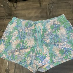Lilly Pulitzer Luxletic 4" Ocean Trail Short in the "Sea Glass Aqua Seeing Double" print