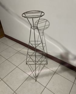 Plant Stand 