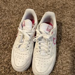 Women’s Air Force 1s Valentines Edition 