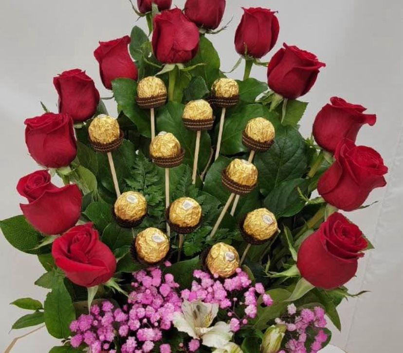 Flower arrangements/Areglos De Flores