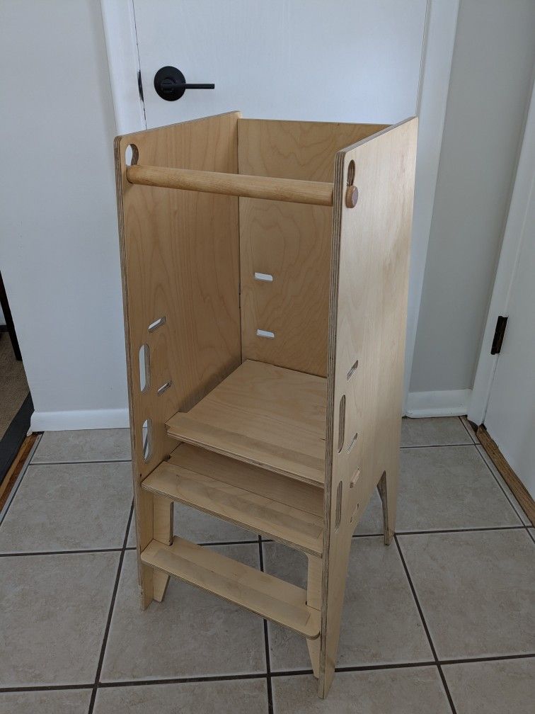 Toddler Kitchen Step Stool Tower