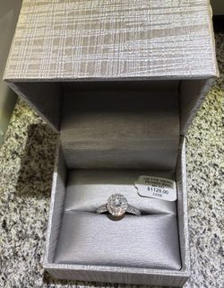 Zales - 1/2 CTTW 10 KG - Now 500.00