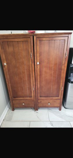 Kitchen cabinets
