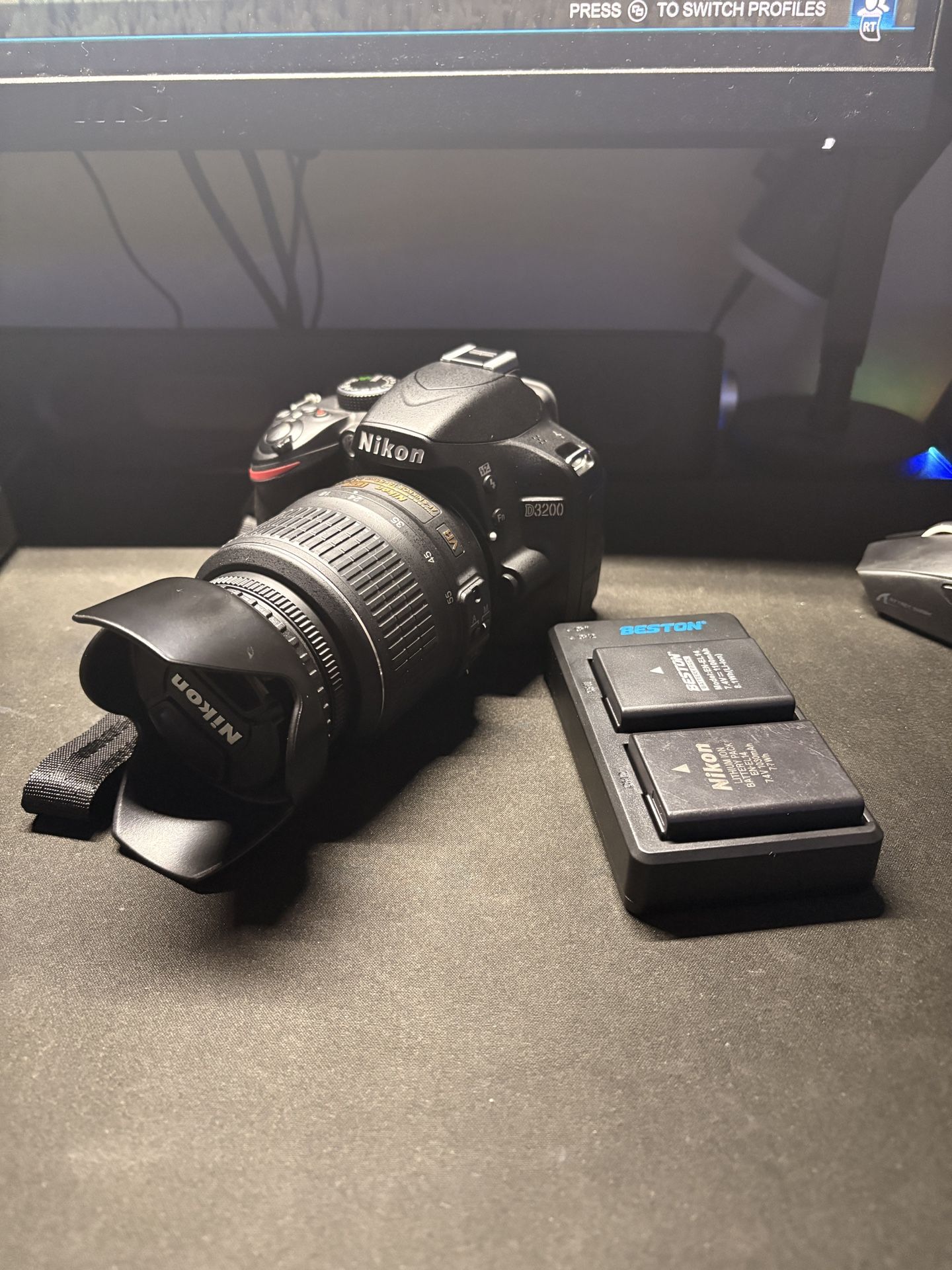 [EXCELLENT] Condition Nikon D3200 With 2 Extra Batteries