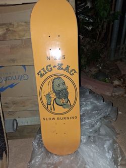 Zigzag skateboard