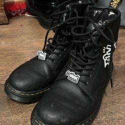 LIMITED EDITION Dr. Martens 1460 KH J Size 5 Women’s