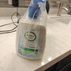 Signature Care Gentle Skin Cleanser 4 Unopened 