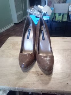 Women's delicious shoes.